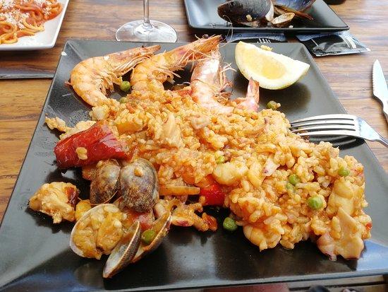 Luna Beach Bar & Chiringuito